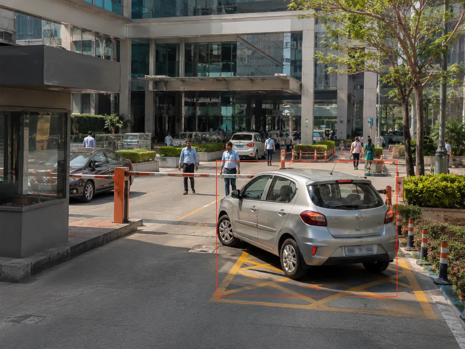 StorePulse Real-Time Response Stat Vehicle at a gated entrance monitored by a CCTV camera for real-time alerts