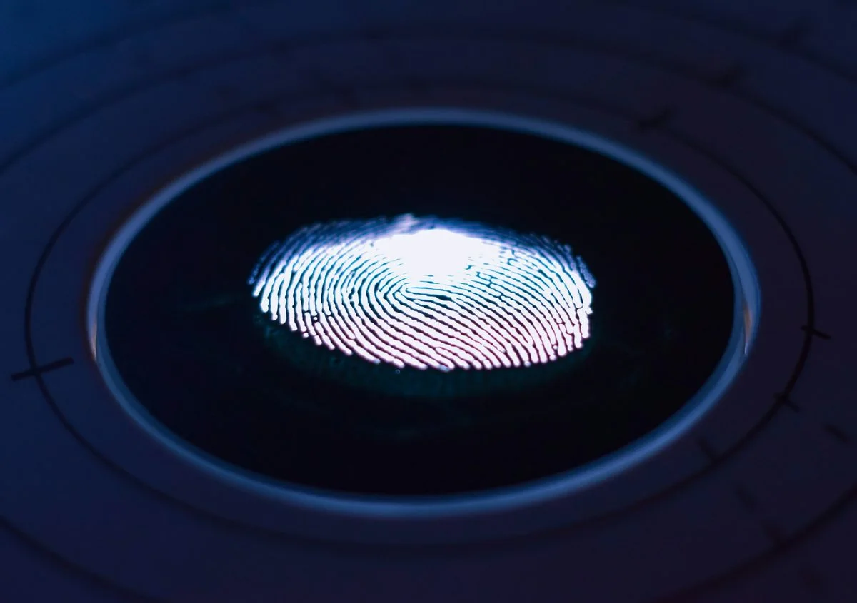 Fingerprint access reader